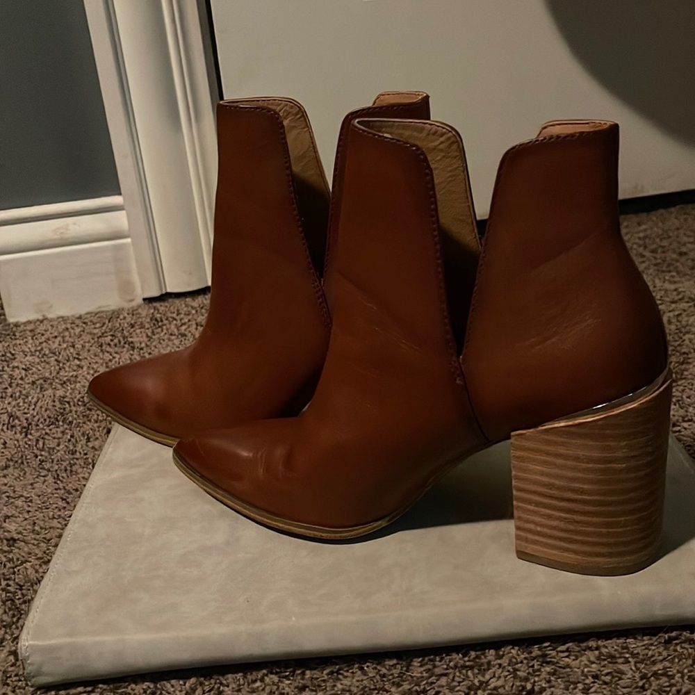 Steve Madden cognac brown bootie